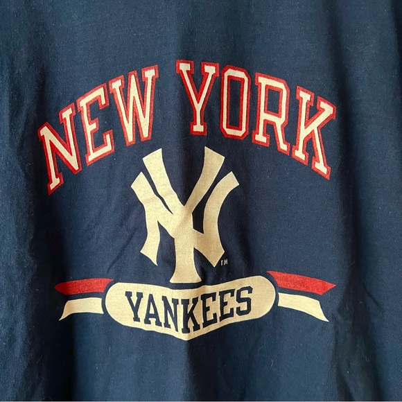 Vintage 80’s Yankees Tee ⚾️ - Picture 2 of 6